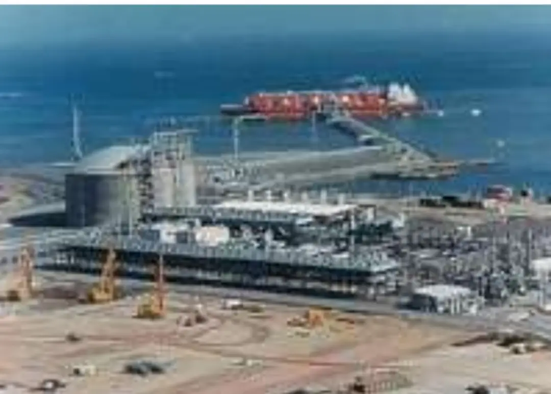 Hình 4.10. Cảng xuất nhập khí tự nhiên hoá lỏng (LNG)
